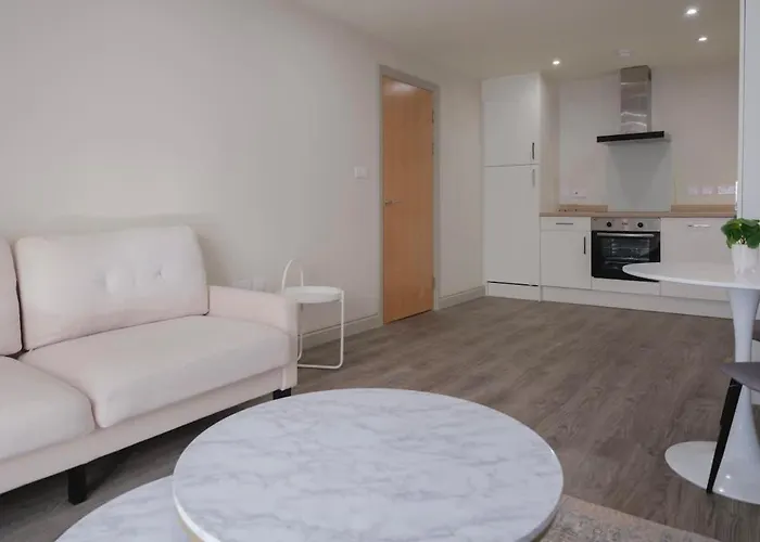 Charming 1-Bedroom Apartment In Leeds City Centre Perfect For Couples Or Solo Travelers