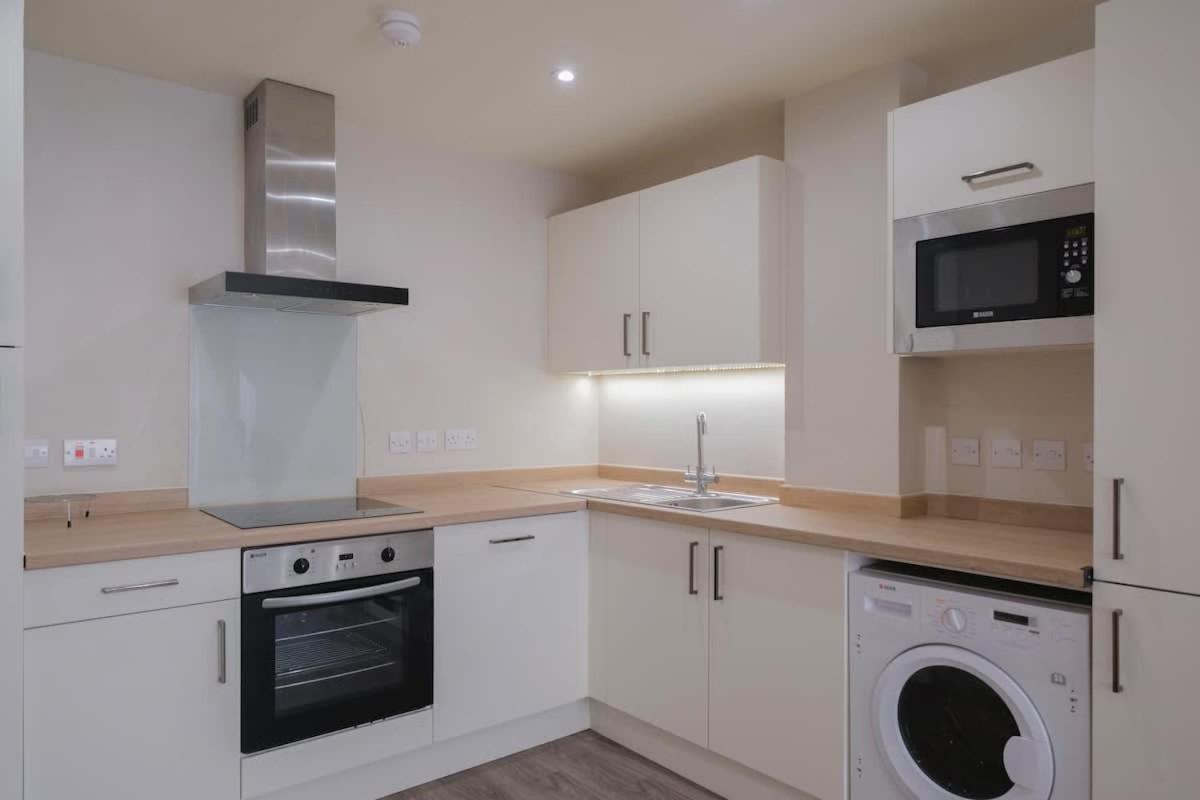 Charming 1-bedroom In Leeds Centre Perfect For Couples Or Solo Travelers * Leeds (West Yorkshire)