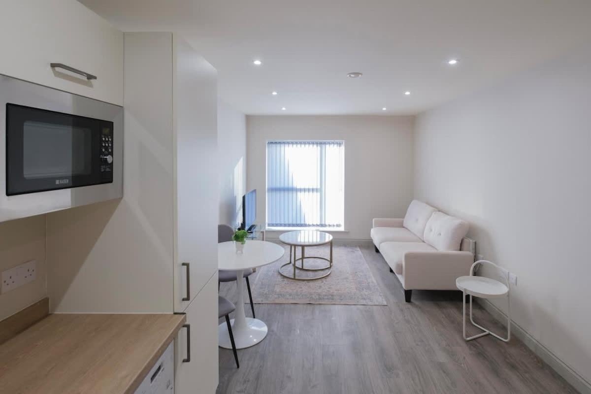 Apartment Charming 1-bedroom In Leeds Centre Perfect For Couples Or Solo Travelers Leeds (West Yorkshire)