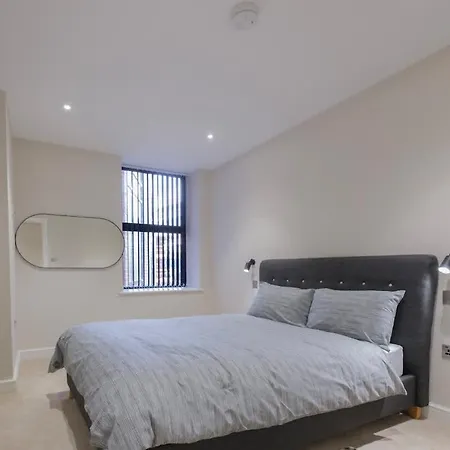 Charming 1-Bedroom Apartment In Leeds City Centre Perfect For Couples Or Solo Travelers Exterior photo