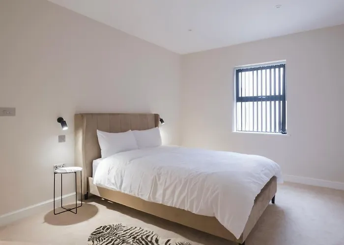 Charming 1-Bedroom Apartment In Leeds City Centre Perfect For Couples Or Solo Travelers